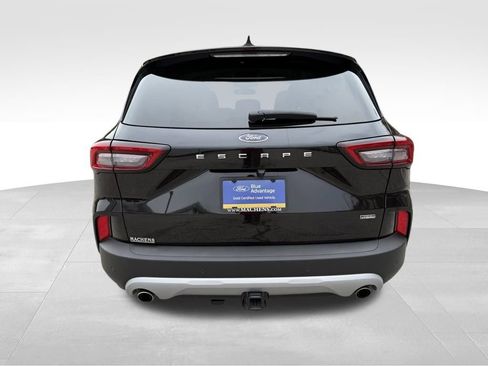 Certified 2024 Ford Escape SE w/ PHEV Premium Package image 8