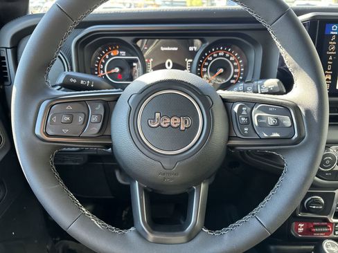 New 2026 Jeep Wrangler Unlimited Rubicon AWD/4WD image 11
