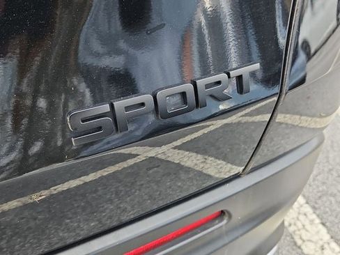 Used 2025 Honda HR-V Sport image 36