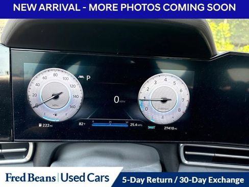 Used 2023 Hyundai Elantra SEL w/ Convenience Package FWD image 13