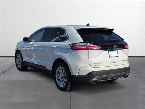 Used 2020 Ford Edge Titanium image 4