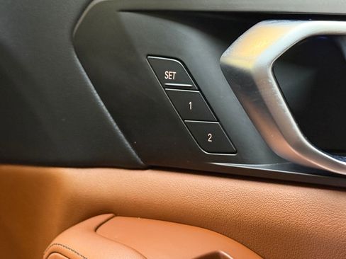 Used 2024 BMW X7 xDrive40i image 61