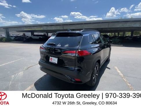 Used 2023 Toyota Corolla Cross AWD Hybrid w/ Convenience Package image 7
