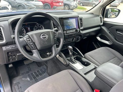Used 2023 Nissan Frontier SV w/ Technology Package AWD/4WD image 15