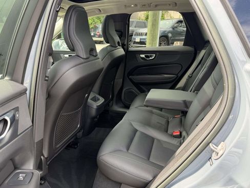 Used 2023 Volvo XC60 B5 Plus AWD/4WD image 15