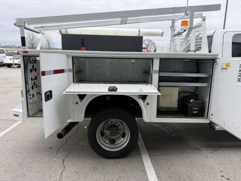 Used 2014 RAM 5500 Tradesman w/ Max Tow Package image 13