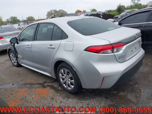 Used 2023 Toyota Corolla LE image 2