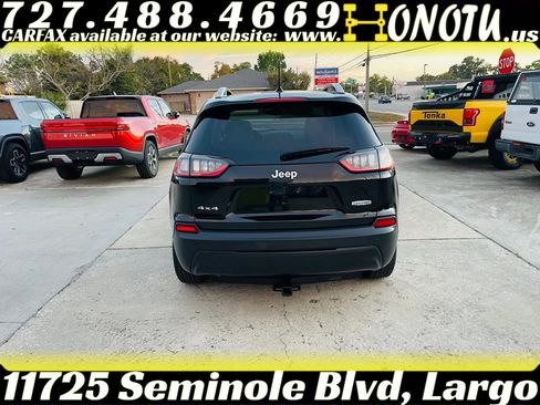 Used 2019 Jeep Cherokee Latitude w/ Popular Appearance Group AWD/4WD image 6