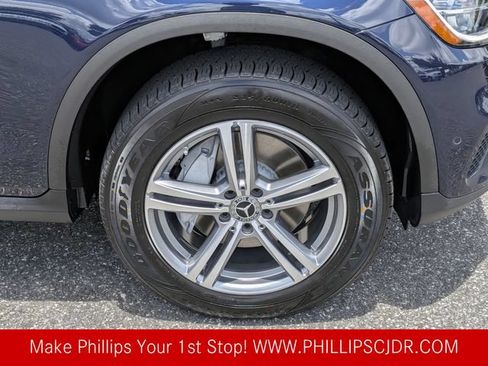 Used 2022 Mercedes-Benz GLC 300 4MATIC image 11