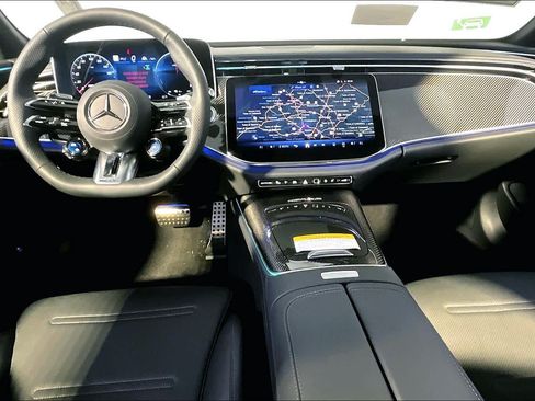 New 2026 Mercedes-Benz E 53 AMG e 4MATIC Sedan image 7