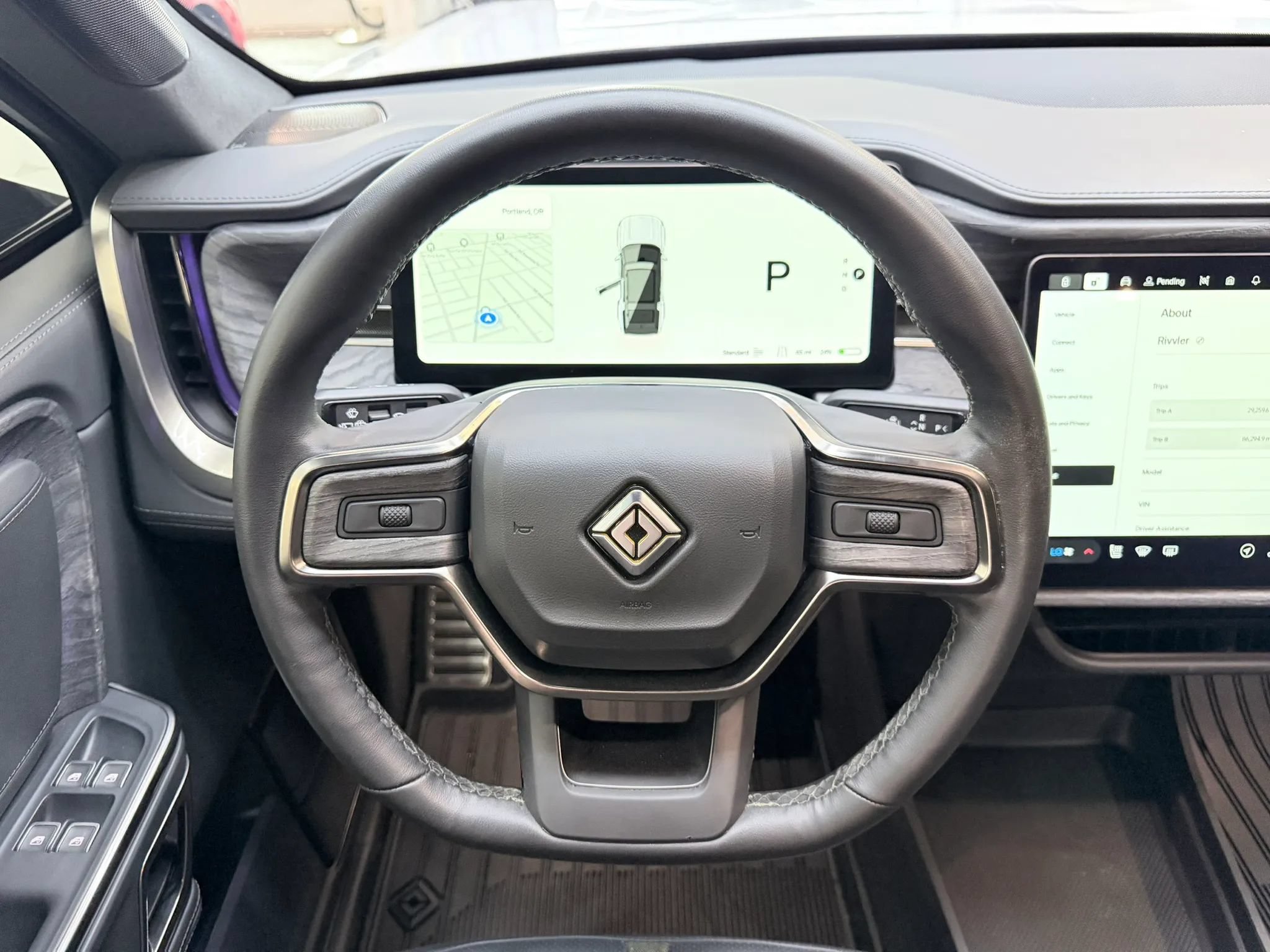 Used 2022 Rivian R1S Launch Edition Quad AWD/4WD image 17