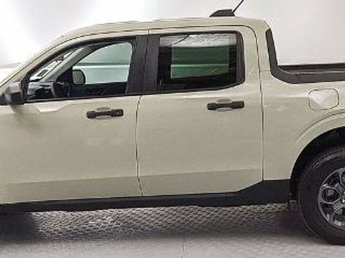 Certified 2025 Ford Maverick XLT w/ Equipment Group 302A AWD/4WD image 5