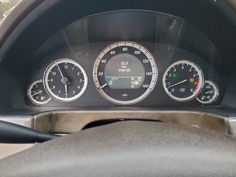 Used 2011 Mercedes-Benz E 350 E 350 Luxury 4MATIC AWD 4dr Se image 12