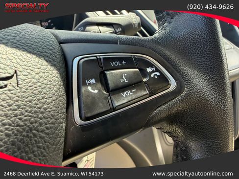 Used 2018 Ford Escape SEL AWD/4WD image 17