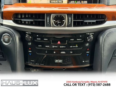 Used 2018 Lexus LX 570 4WD w/ Luxury Package image 27