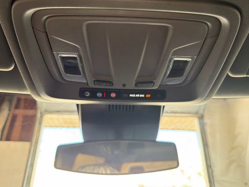 Used 2023 Chevrolet Silverado 1500 LT image 40