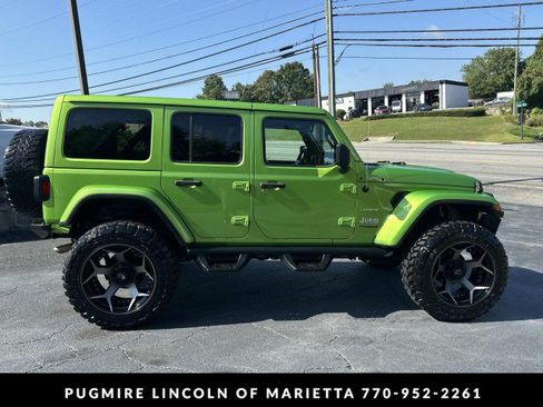 Used 2019 Jeep Wrangler Unlimited Sahara w/ Uconnect 4C Nav & Sound Group AWD/4WD image 8