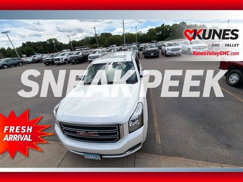 Used 2015 GMC Yukon XL SLT w/ Open Road Package AWD/4WD image 7