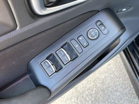 Used 2025 Honda Civic Sport image 29