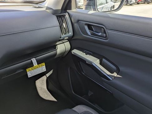 New 2026 Nissan Pathfinder SV image 18