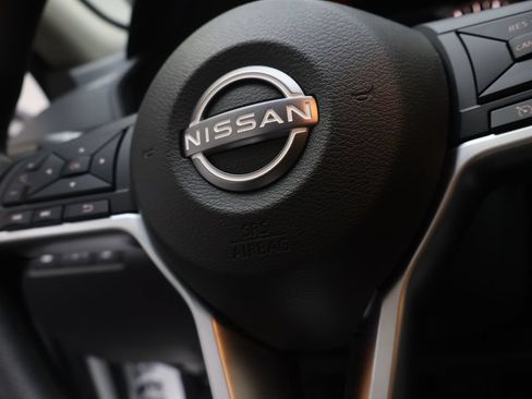 Used 2024 Nissan Altima 2.5 SV FWD image 21