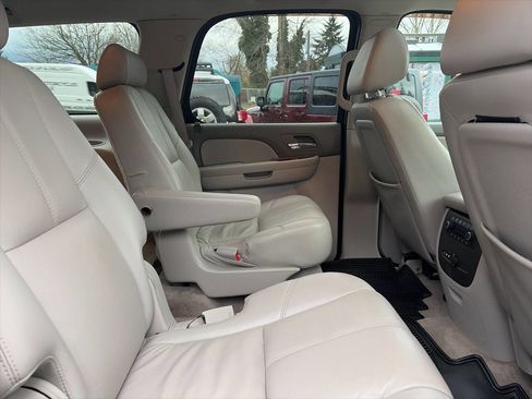 Used 2009 GMC Yukon SLT image 21