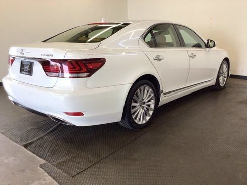 Used 2013 Lexus LS 460 w/ Comfort Pkg RWD image 6