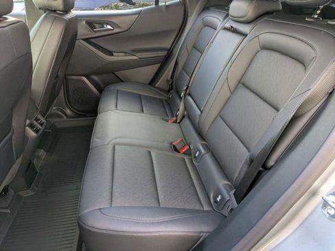 New 2026 Chevrolet Equinox LT w/ Convenience Package II AWD/4WD image 27