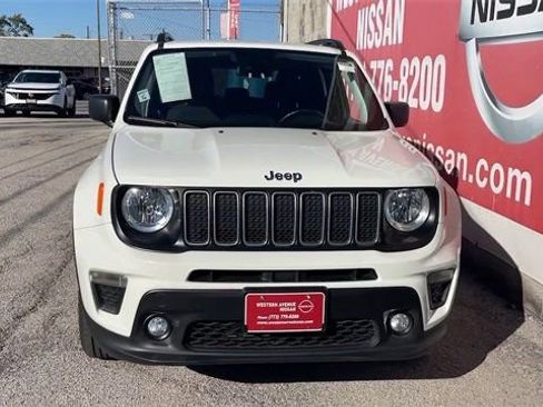 Used 2023 Jeep Renegade Latitude w/ Premium Group image 26