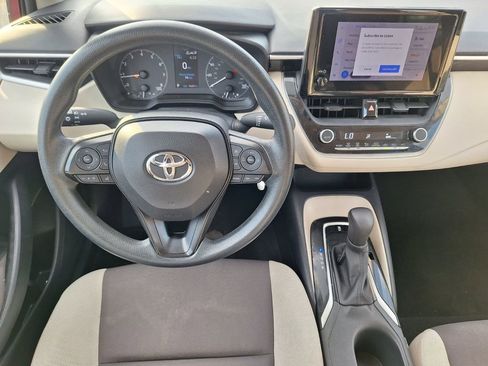 Used 2023 Toyota Corolla LE image 21