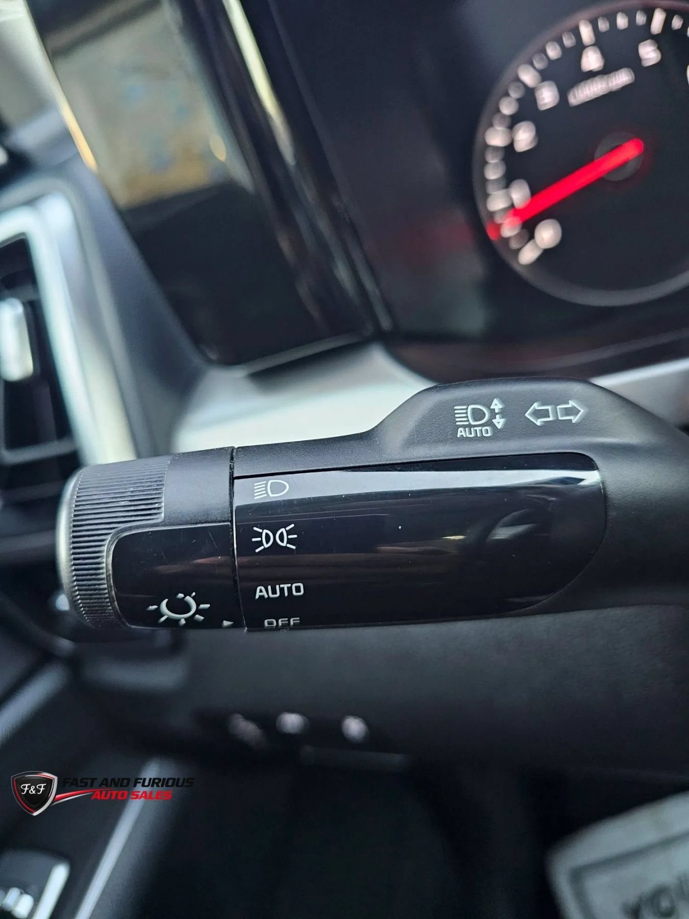 Used 2023 Kia Sorento LX FWD image 18