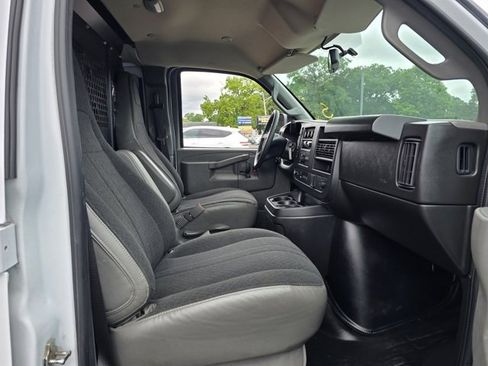 Used 2023 Chevrolet Express 2500 w/ Driver Convenience Package image 19