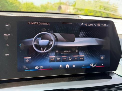 New 2026 BMW X1 xDrive28i w/ Technology Package AWD/4WD image 18