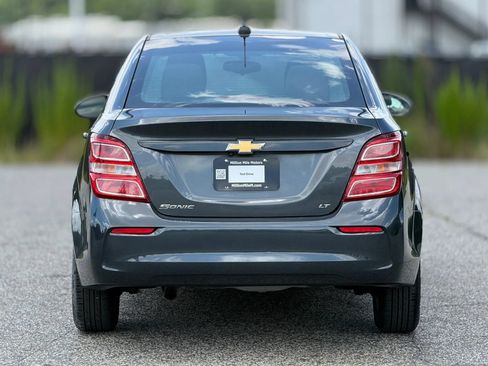 Used 2019 Chevrolet Sonic LT FWD image 4