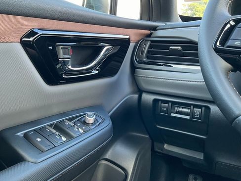 Certified 2025 Subaru Forester Sport image 22
