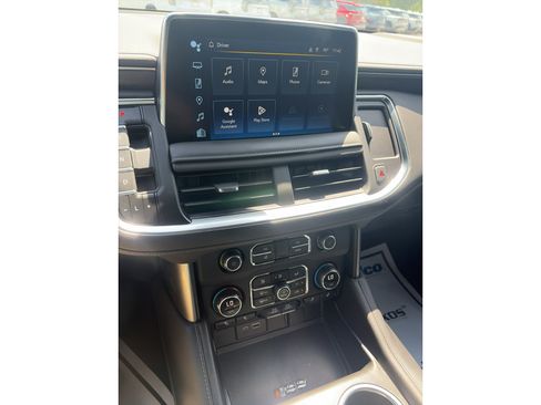 Used 2024 Chevrolet Tahoe Z71 w/ Luxury Package AWD/4WD image 21