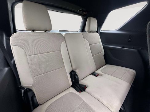 Certified 2022 Chevrolet Traverse LS image 35