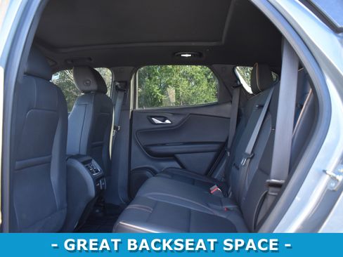 Used 2023 Chevrolet Blazer Premier image 9