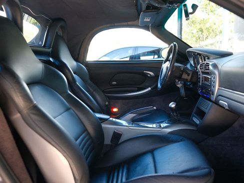 Used 2004 Porsche Boxster S image 22