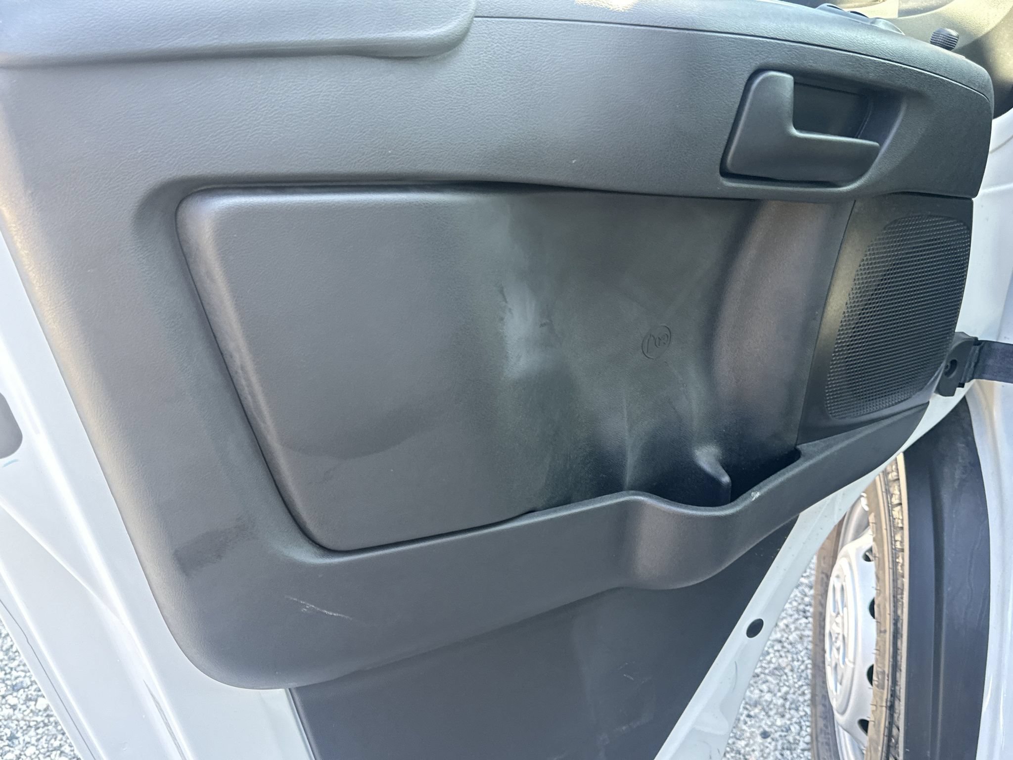 Used 2023 RAM ProMaster 2500 w/ Safety Group FWD image 10