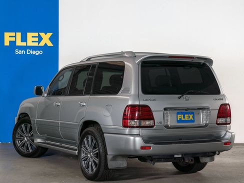 Used 2006 Lexus LX 470 4WD image 3