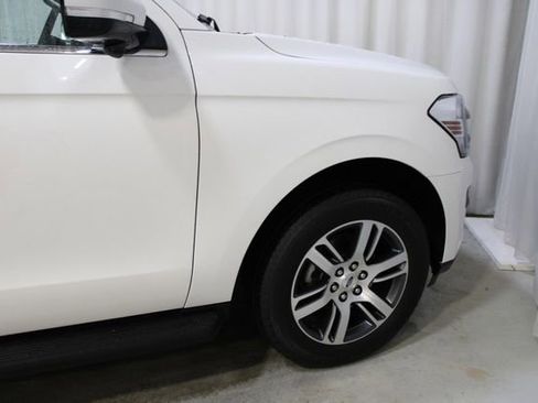 Used 2024 Ford Expedition XLT AWD/4WD image 39