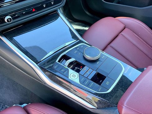 Used 2023 BMW 330i Sedan w/ Convenience Package RWD image 16
