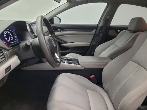 Used 2018 Honda Accord EX image 17