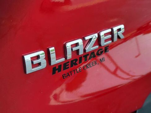 Used 2024 Chevrolet Blazer LT w/ Convenience Package FWD image 32