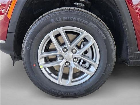 New 2026 Jeep Grand Cherokee L 2WD image 10