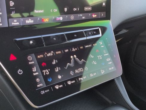 Used 2024 Maserati Grecale GT image 27