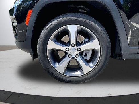 Used 2023 Jeep Grand Cherokee 4WD 4xe image 33