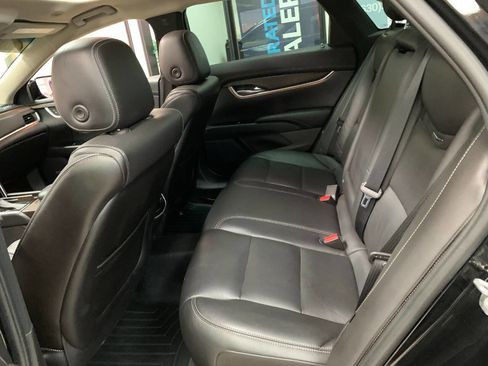 Used 2018 Cadillac XTS Luxury image 10