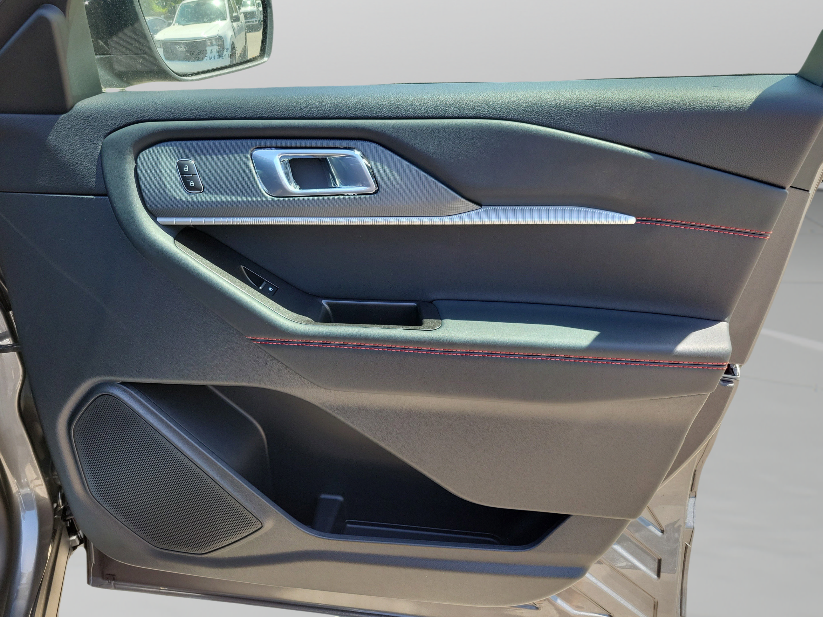 New 2026 Ford Explorer ST-Line RWD image 29
